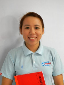 Kroo Elf, Thai language teacher
