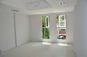 Bright new classroom in Patong Language School