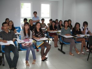 Khun Tin teaches English for Thais level 1 class at Patong Language School in Phuket, Thailand