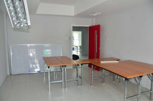 patong language school classroom