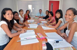 students in deutsch a1 kurs german course patong phuket thailand